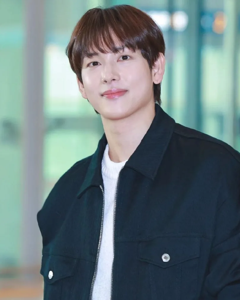 Actor Yim Si-wan